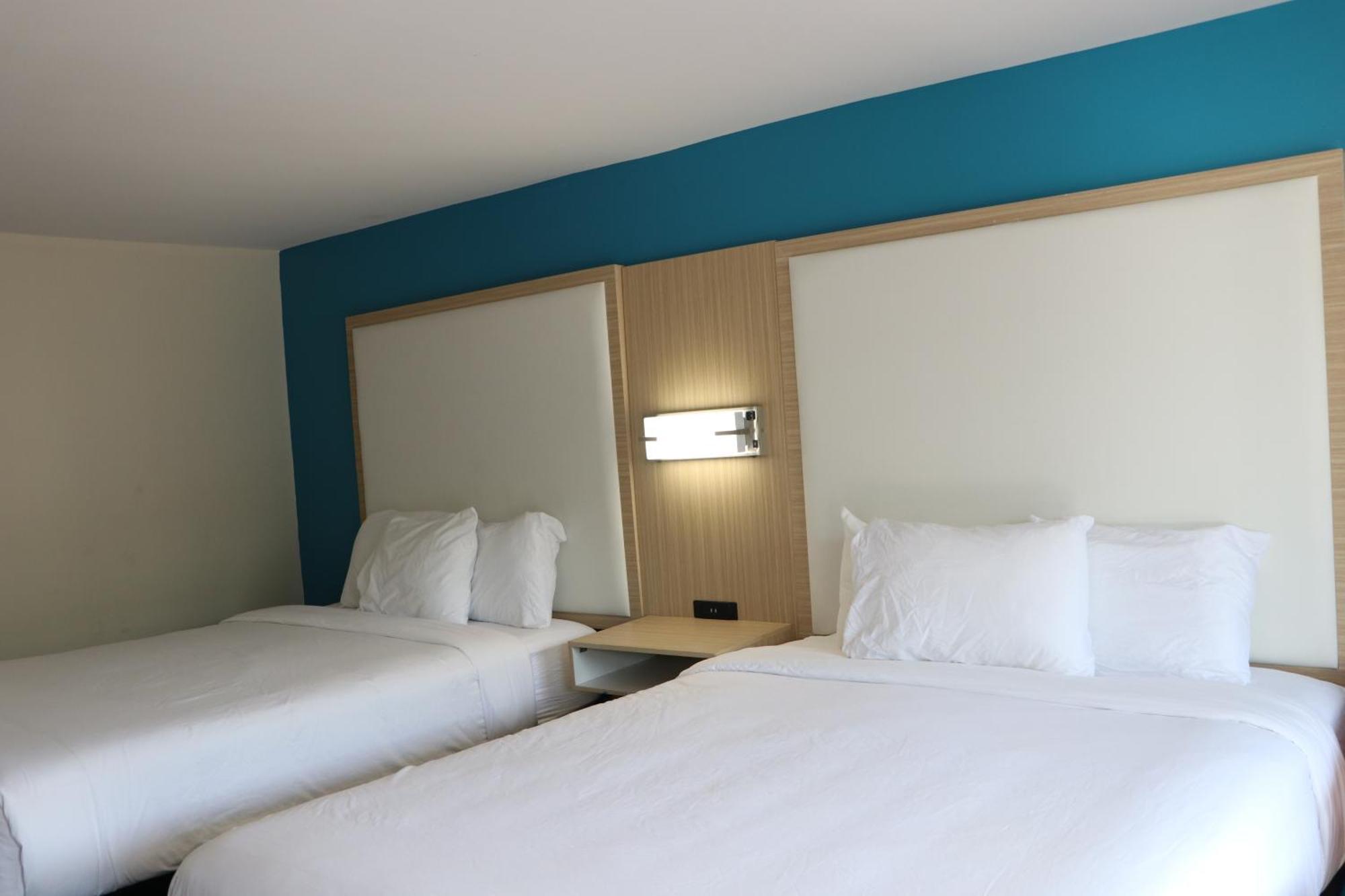 Hotel Sunbird Cape Cod Annex West Yarmouth