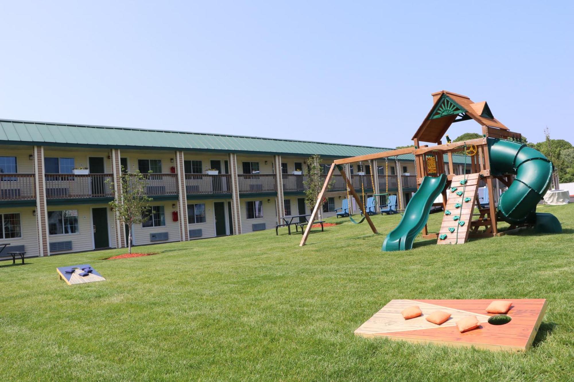 Sunbird Cape Cod Annex Hotel 3*