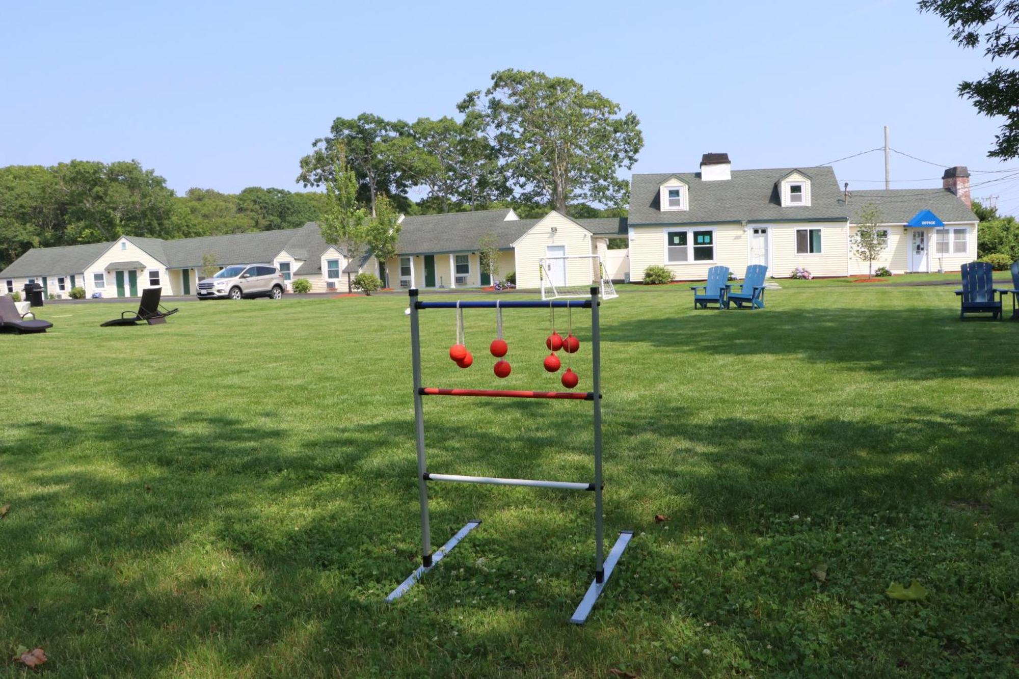 Sunbird Cape Cod Annex Hotel